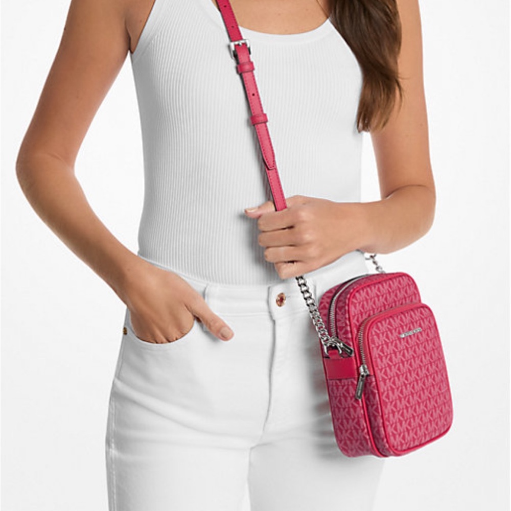 MICHAEL KORS Jet Set Travel Md Signature Logo Crossbody Flight Bag
DK RASPBERRY - Picture 3 of 16